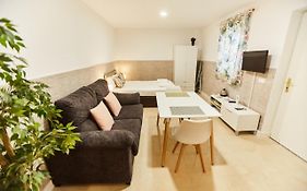 Charming House - Calm And Comfort In The Center